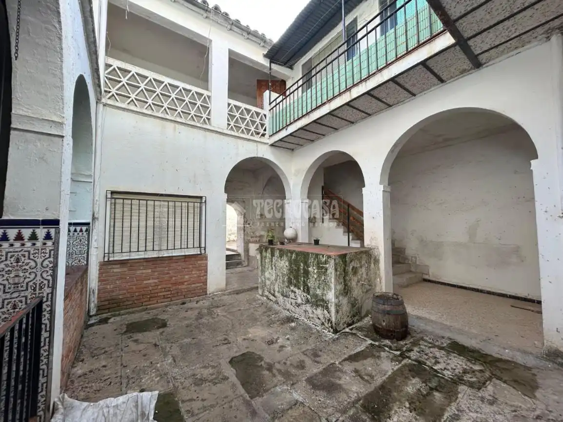 Habitatge amb terrassa en venda a Baeza, imagen 2