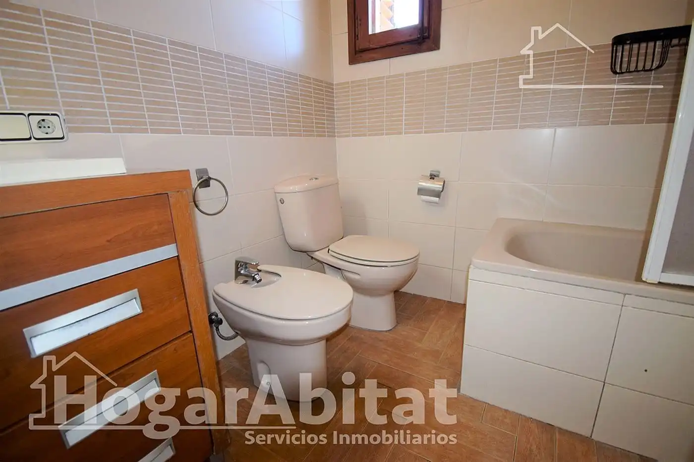 Bathroom of Houses for sale in Castellón de la Plana / Castelló de la Plana  with Terrace, Storage room and Swimming Pool