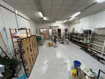Local comercial de lloguer a CALVARIO