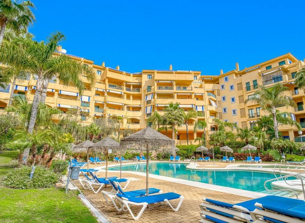Exterior view of Apartment for sale in Marbella  with Air Conditioner, Terrace and Storage room