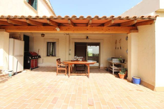 Casa-chalet en Venta en carrer de Victòria Ramis d'Ayreflor en Son Flor - Son Moix