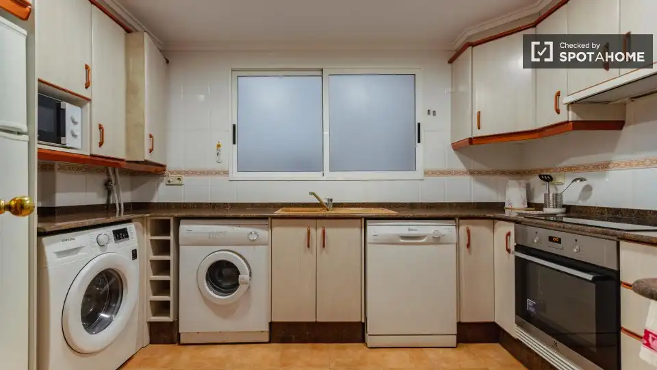 Appartamento con terrazza in affitto a Algirós, imagen 5