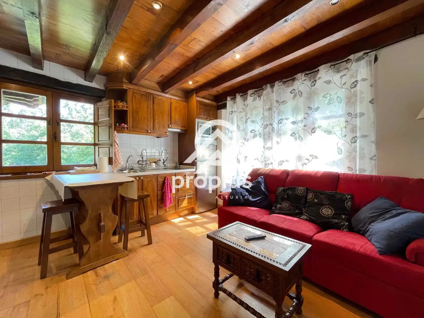 Chalet con terraza en venta en Nueva, imagen 15