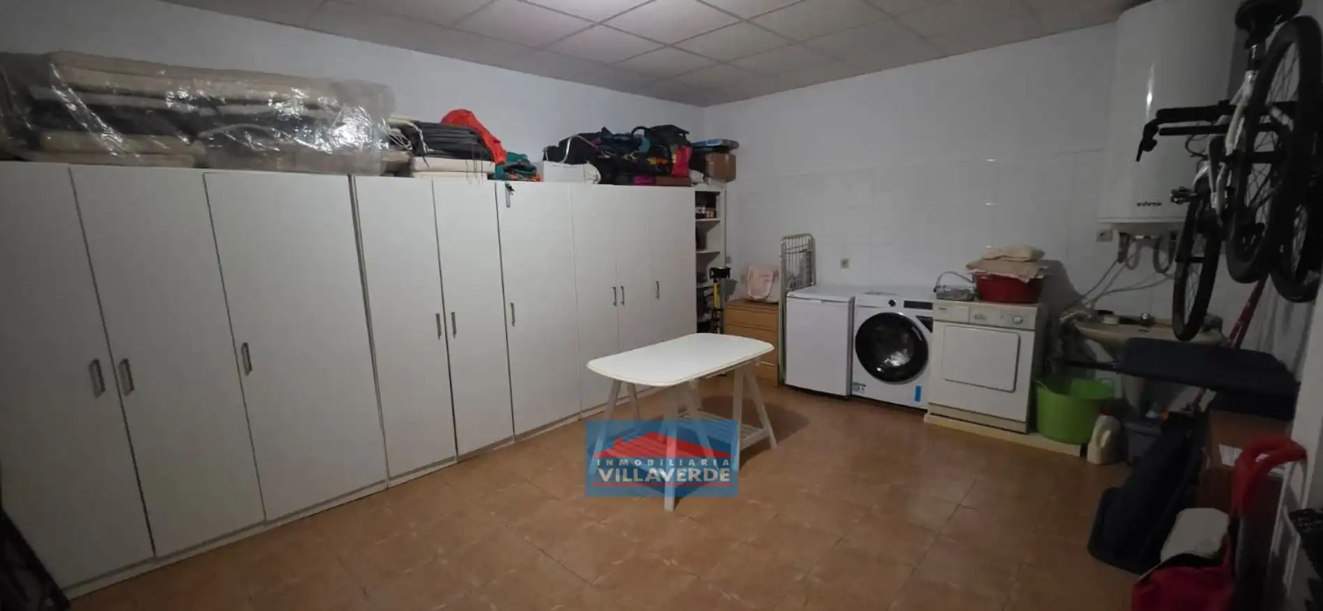Casa adosada en venta en Cangas  con Calefacción, Terraza y Trastero