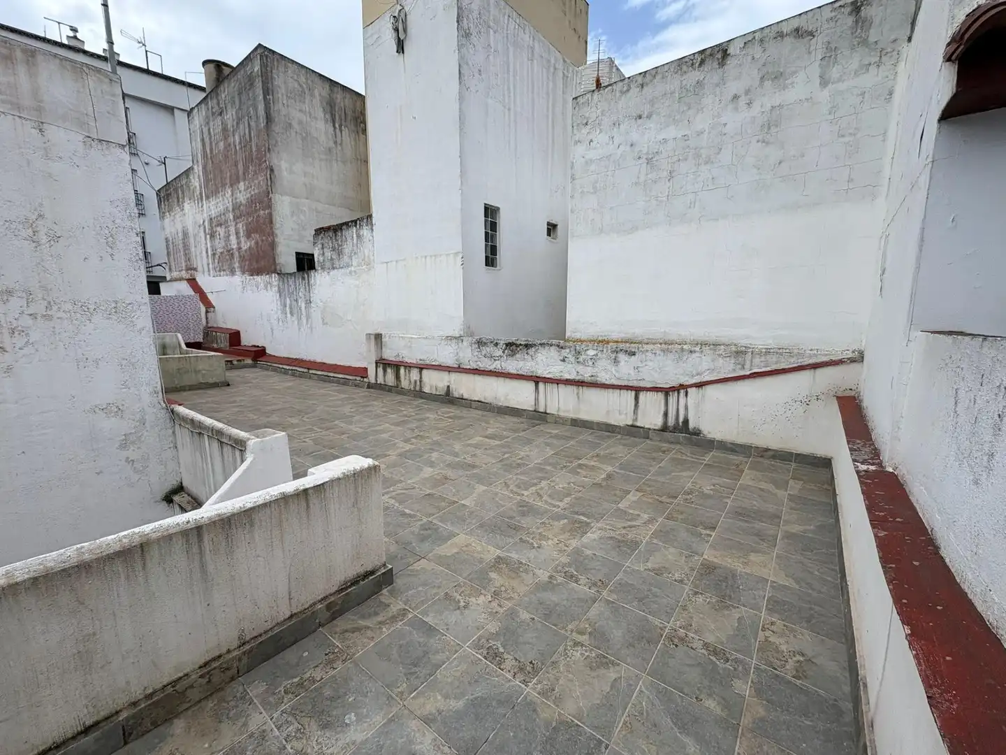 Terrace of Houses for sale in Algeciras  with Air Conditioner