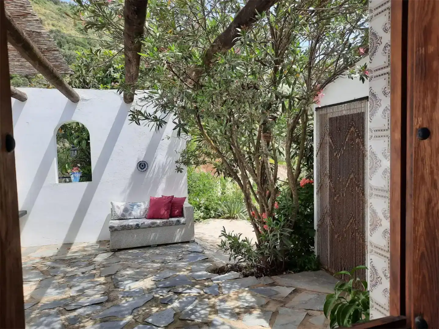 Jardí de Finca rústica en venda en Iznájar amb Aire condicionat, Piscina i Balcó