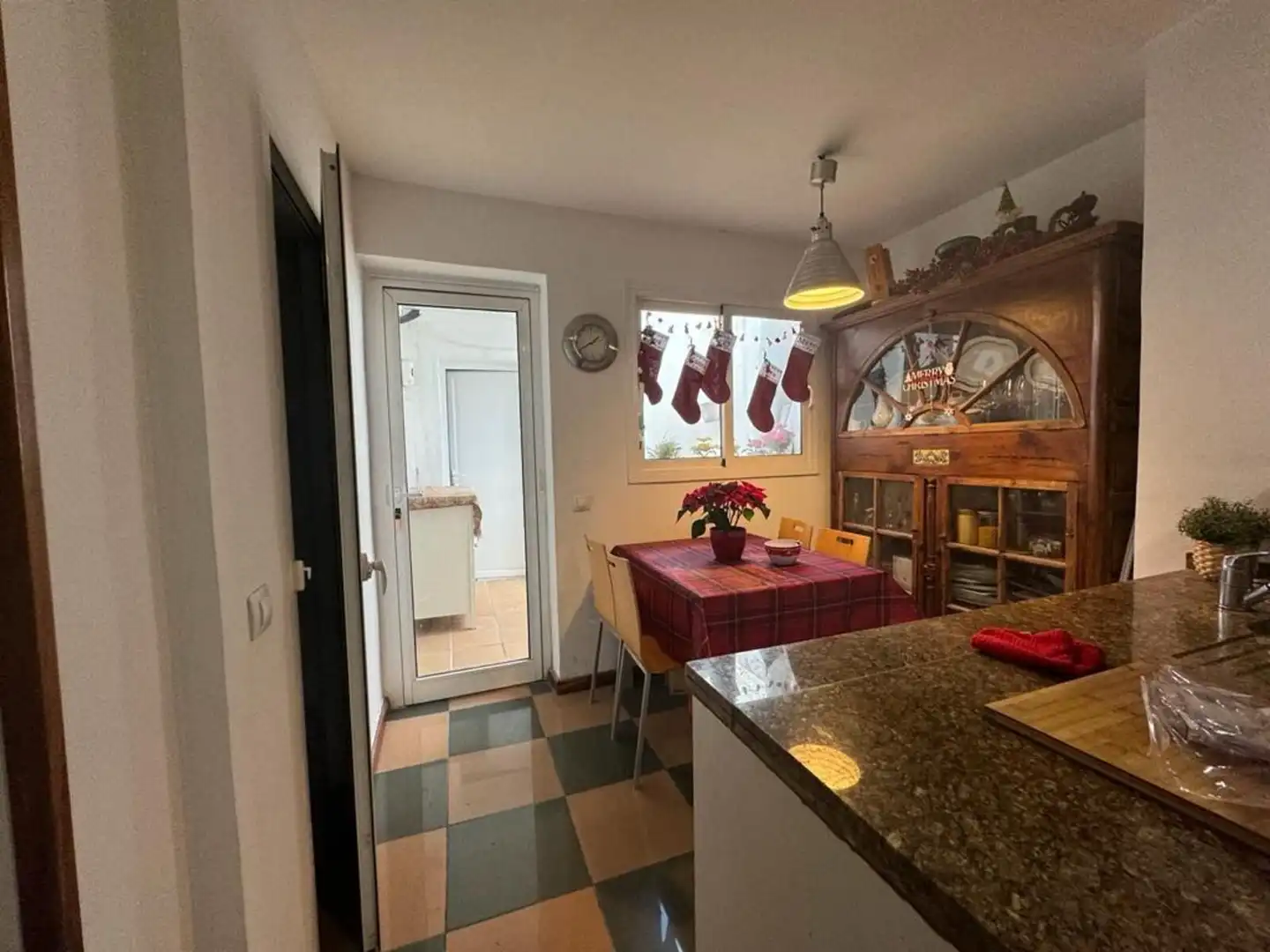Cuina de Casa o xalet de lloguer en Benahavís amb Aire condicionat, Terrassa i Moblat