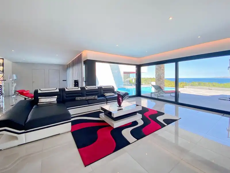Houses for sale in N/A, Grifeu - Cap Ras - Els Estanys - Sant Genís
