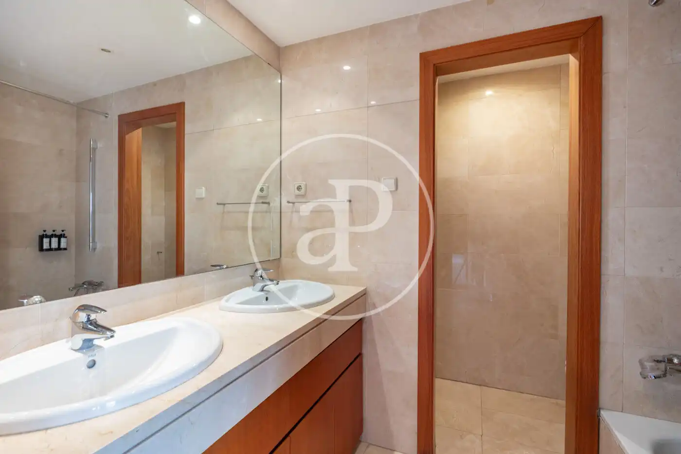 Wohnung zur Miete in Carrer de Provença, Dreta de l'Eixample