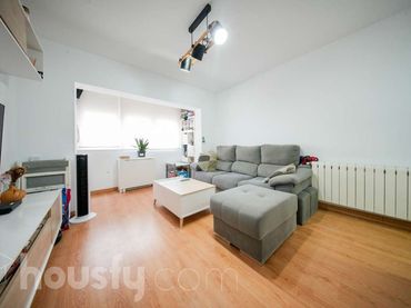 Piso con ascensor en venta en Calle Zalamea .