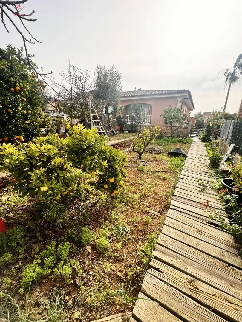 Houses for sale in Marratxí  with Air Conditioner, Private garden and Storage room