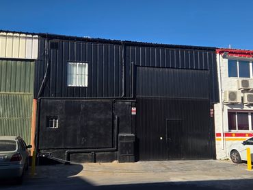 Nau industrial en venda a Calle Archidona 66