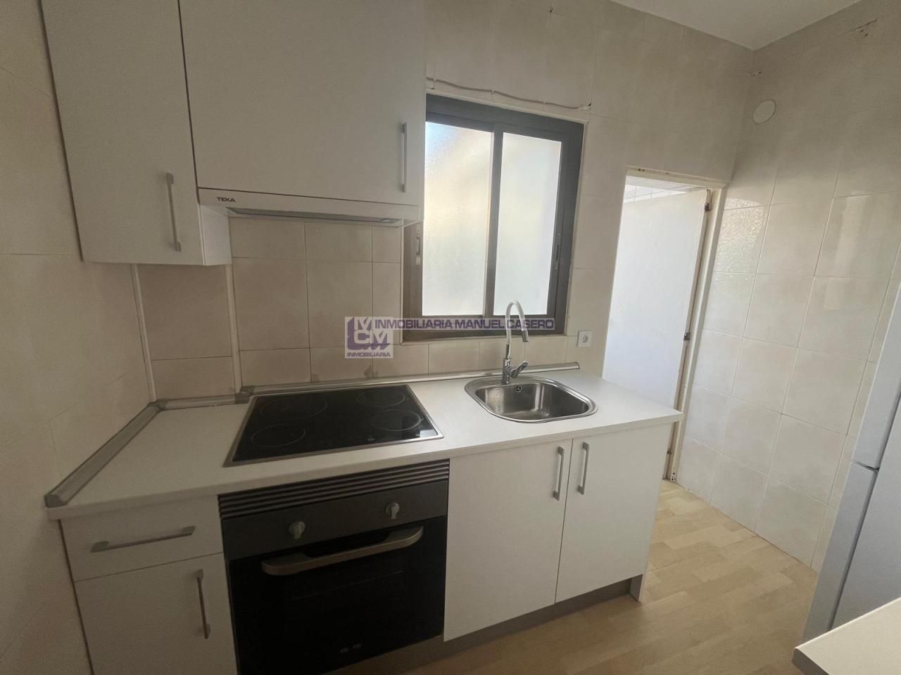 Kitchen of Flat for sale in Cáceres Capital  with Terrace and Furnished