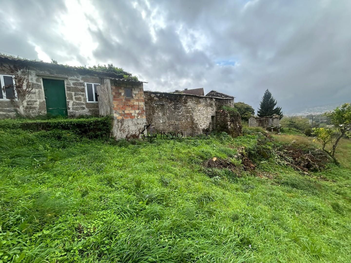 House or chalet for sale in Pontevedra Capital   with Private garden