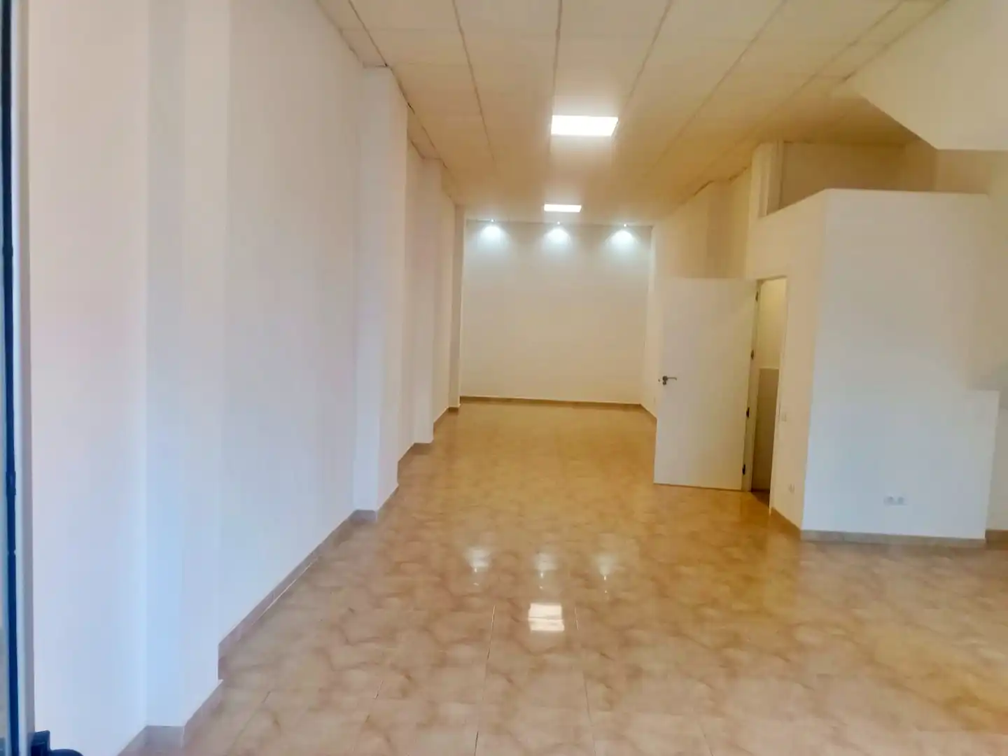 Commercial properties for rent in Tortosa
