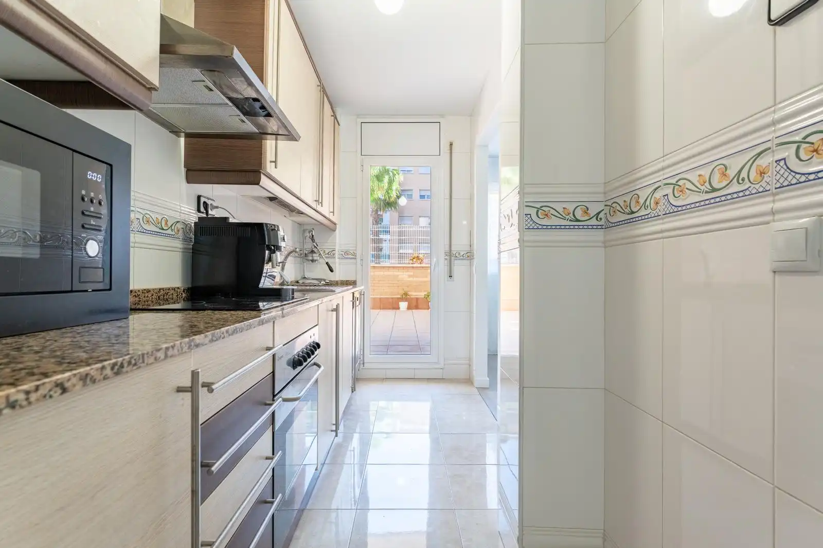Küche von Wohnung zum Verkauf in Reus mit Klimaanlage, Heizung und Parkett