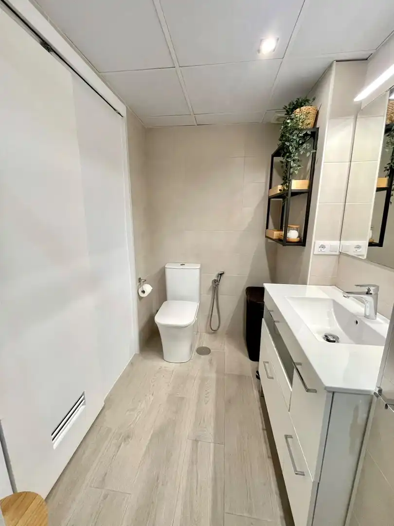 Baño de Piso de alquiler en Los Molinos