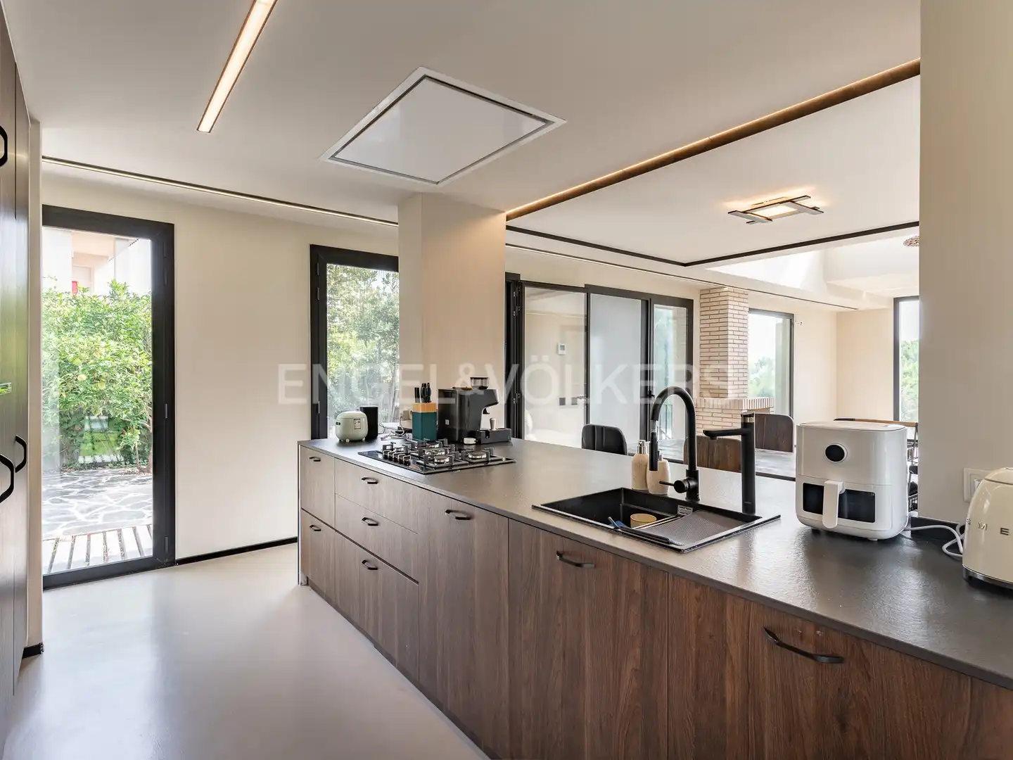 Cocina de Casa o chalet en venta en Premià de Dalt con Aire acondicionado, Calefacción y Jardín privado