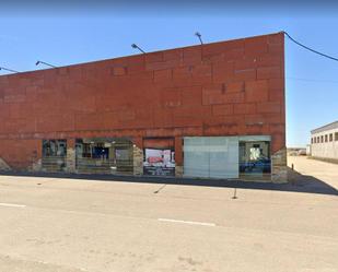 Exterior view of Industrial buildings for sale in Roales