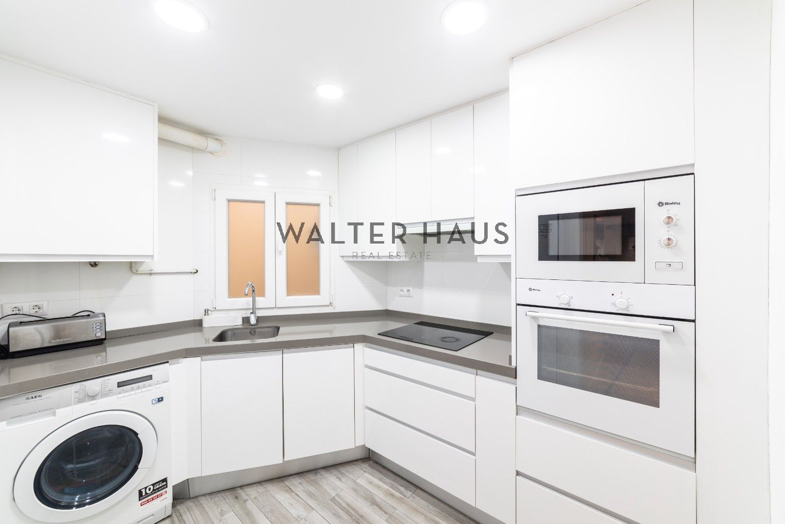 Cuina de Pis en venda en  Madrid Capital amb Aire condicionat, Calefacció i Moblat