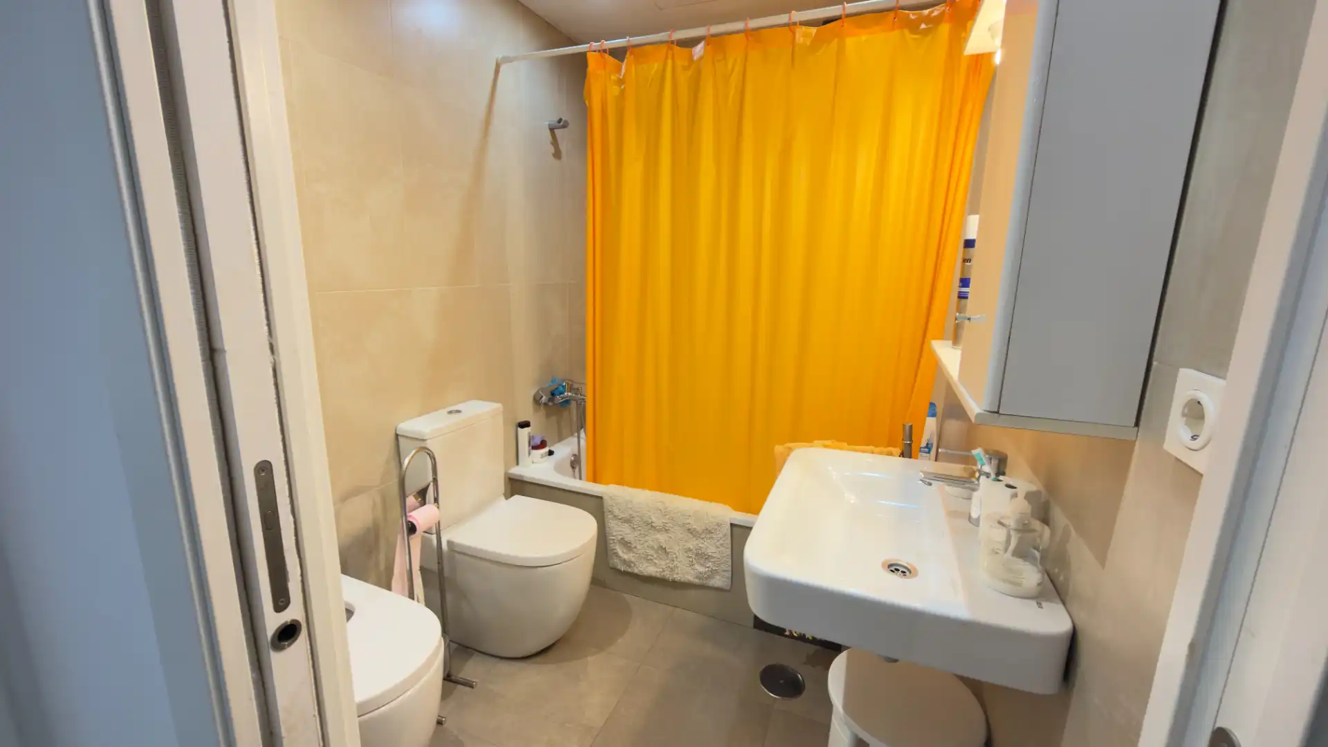 Bathroom of Flat for sale in Roquetas de Mar  with Air Conditioner, Heating and Terrace