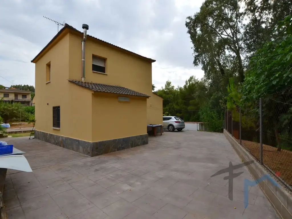 Exterior view of Houses for sale in Piera