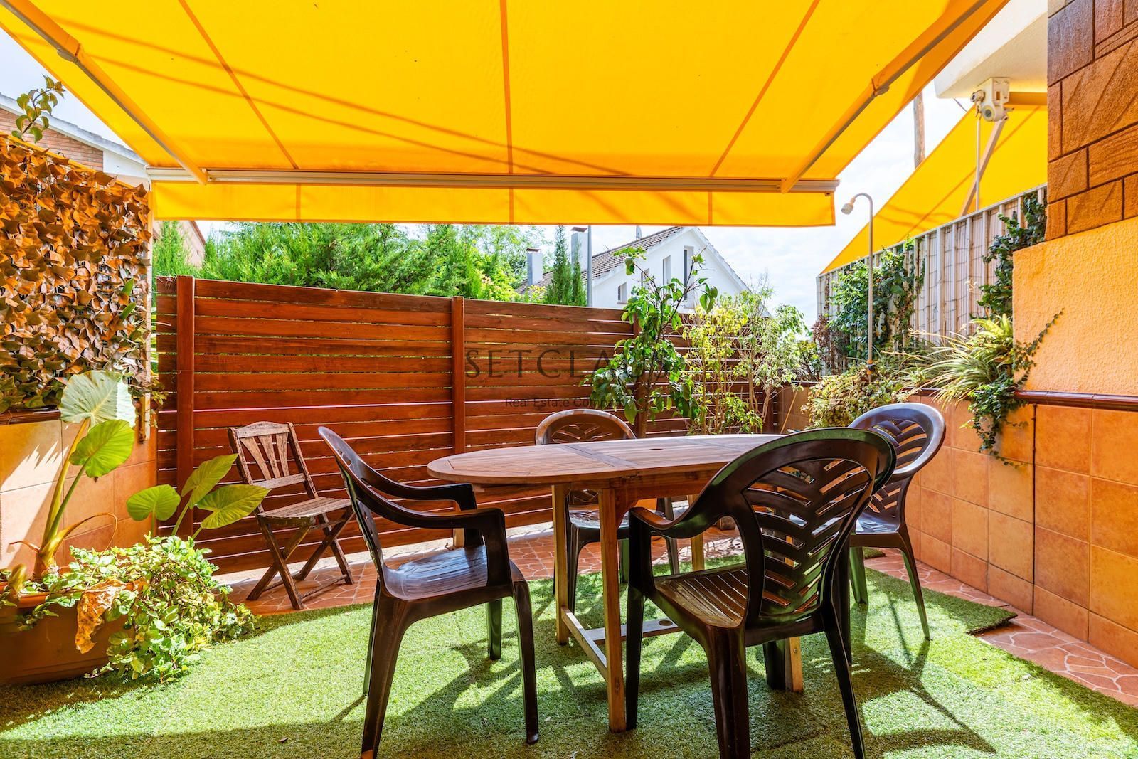 Terrace of Single-family semi-detached for sale in Alella  with Air Conditioner, Heating and Parquet flooring