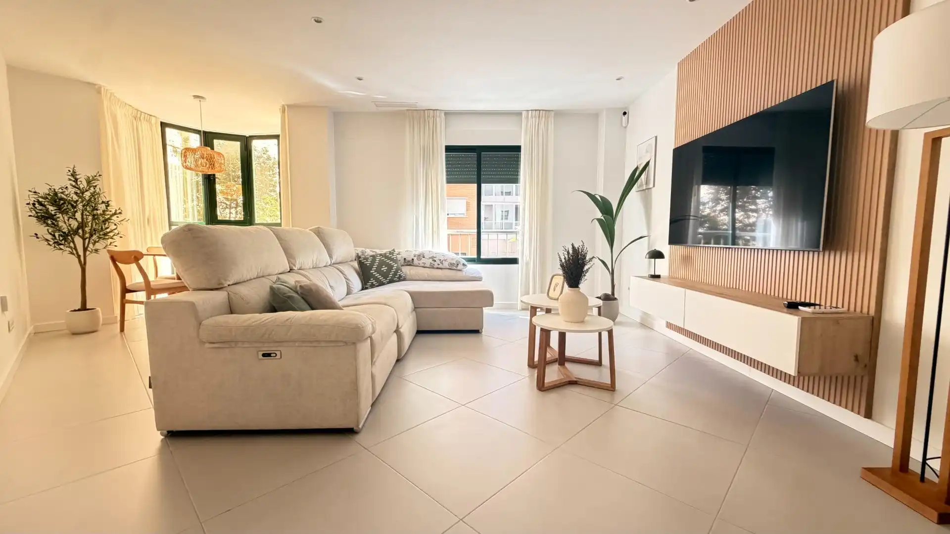 Apartament amb piscina en venda a Elche ciudad