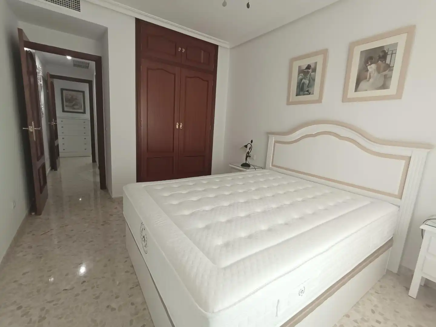 Bedroom of Flat for rent in Córdoba  with Air Conditioner, Private garden and Storage room