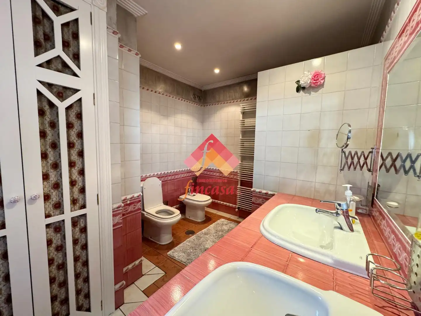 Bathroom of Detached homes for sale in Ronda  with Heating, Terrace and Furnished