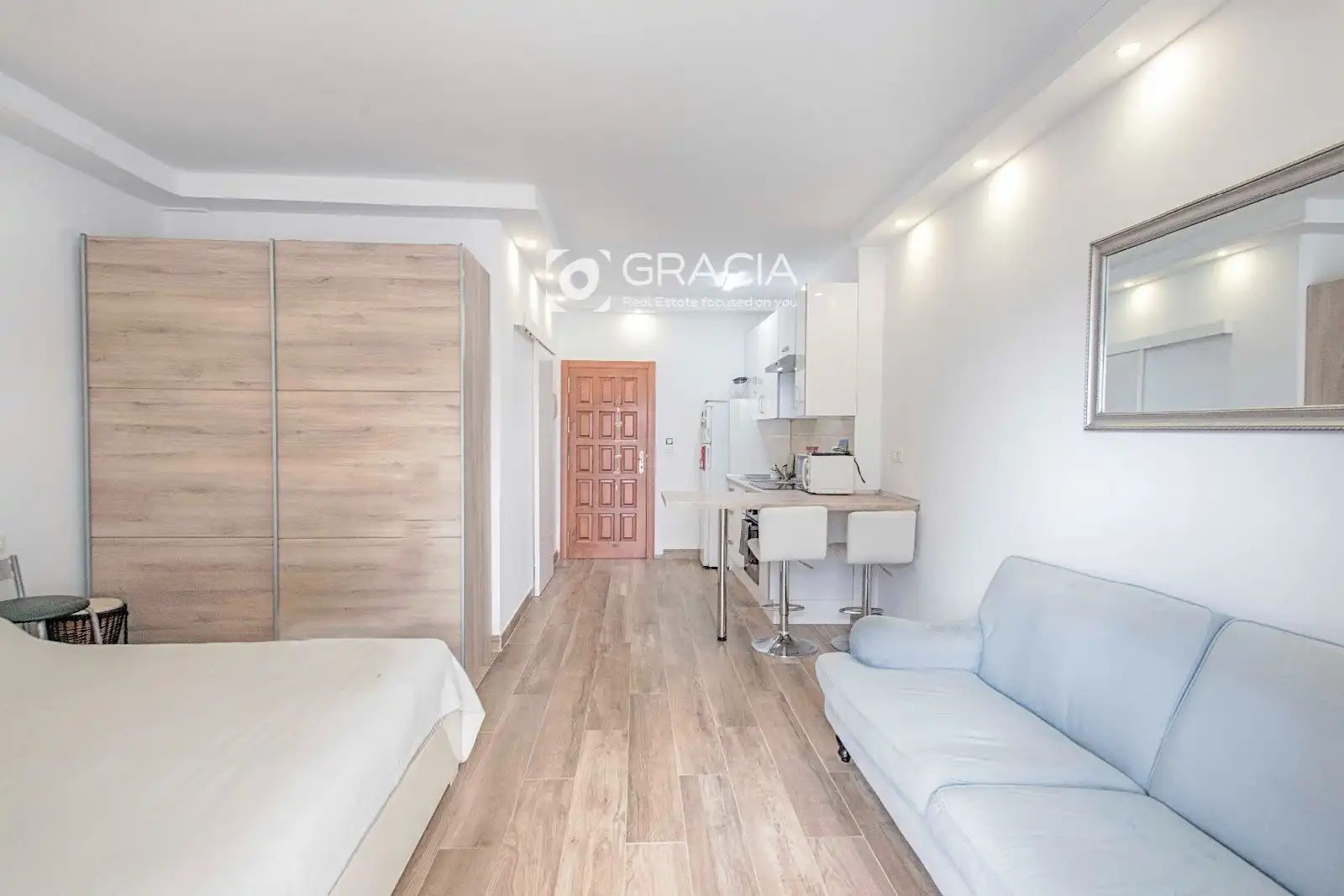 Estudio con terraza en venta en adeje 300