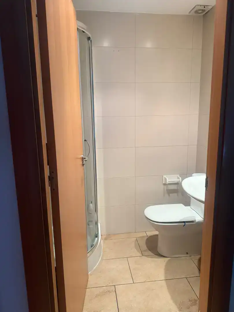 Bany de Pis en venda en Alcarràs amb Aire condicionat, Piscina i Balcó