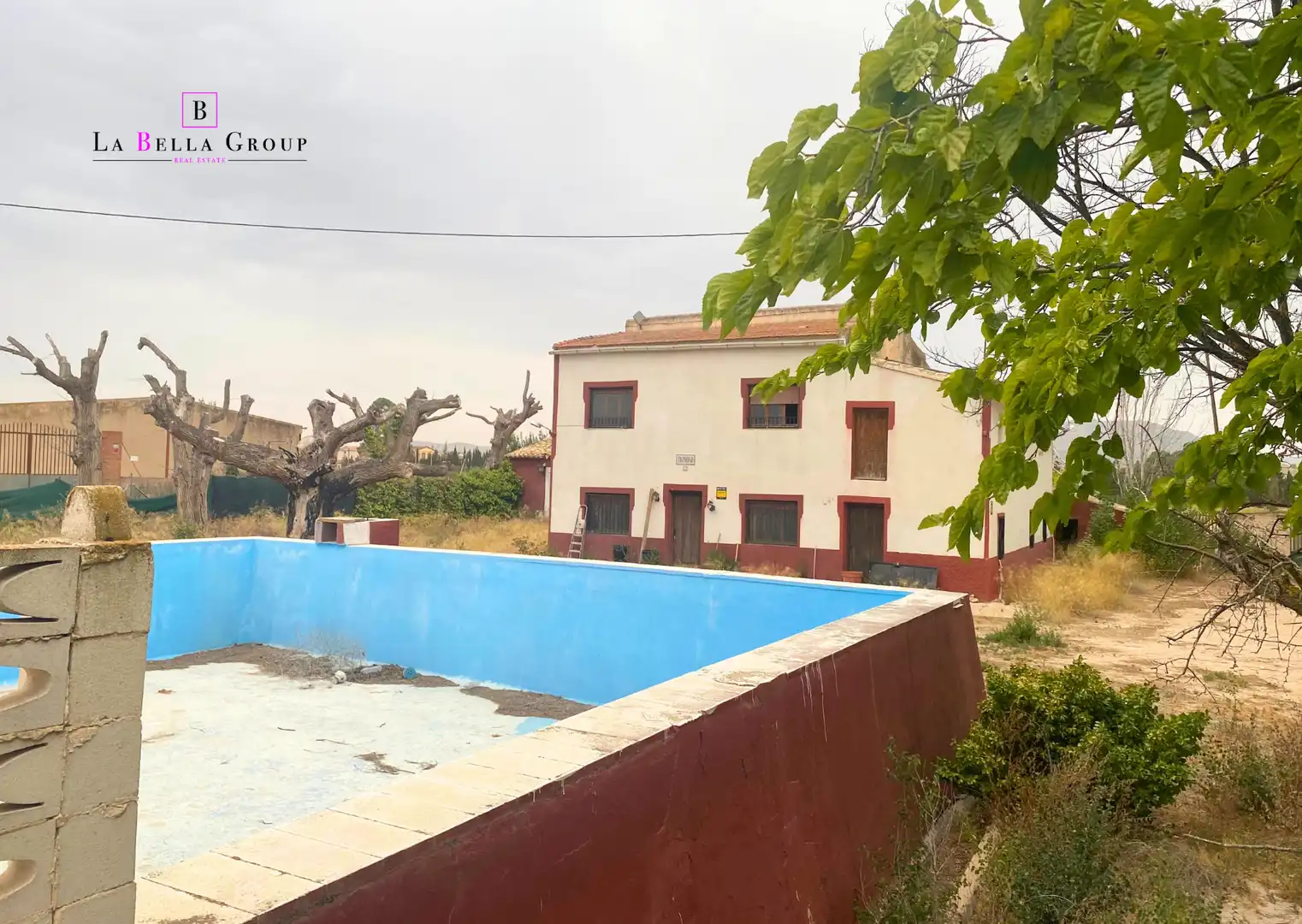 Piscina de Casa o xalet en venda en Villena amb Jardí privat, Terrassa i Piscina
