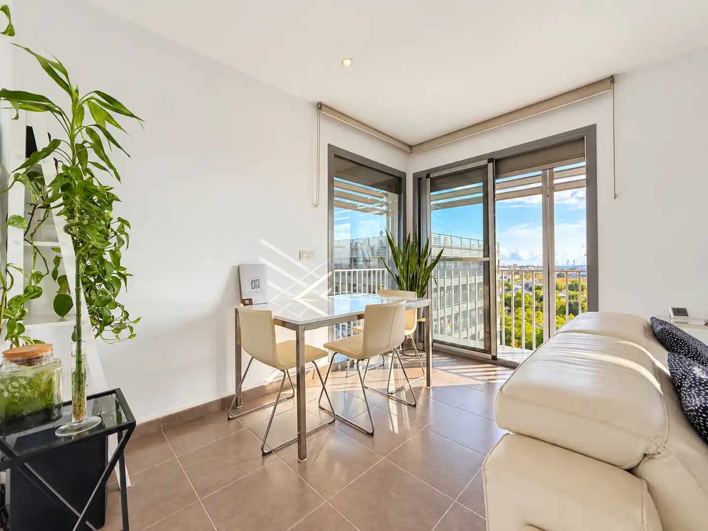 Flat with terrace for sale in Avenida Camp de Morvedre, imagen 3