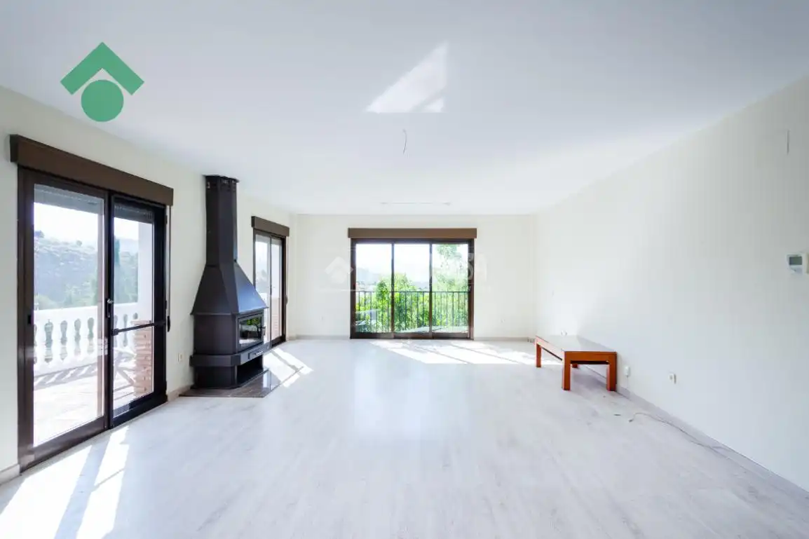 Sala de estar de Casa o chalet en venta en Almuñécar con Jardín privado y Terraza