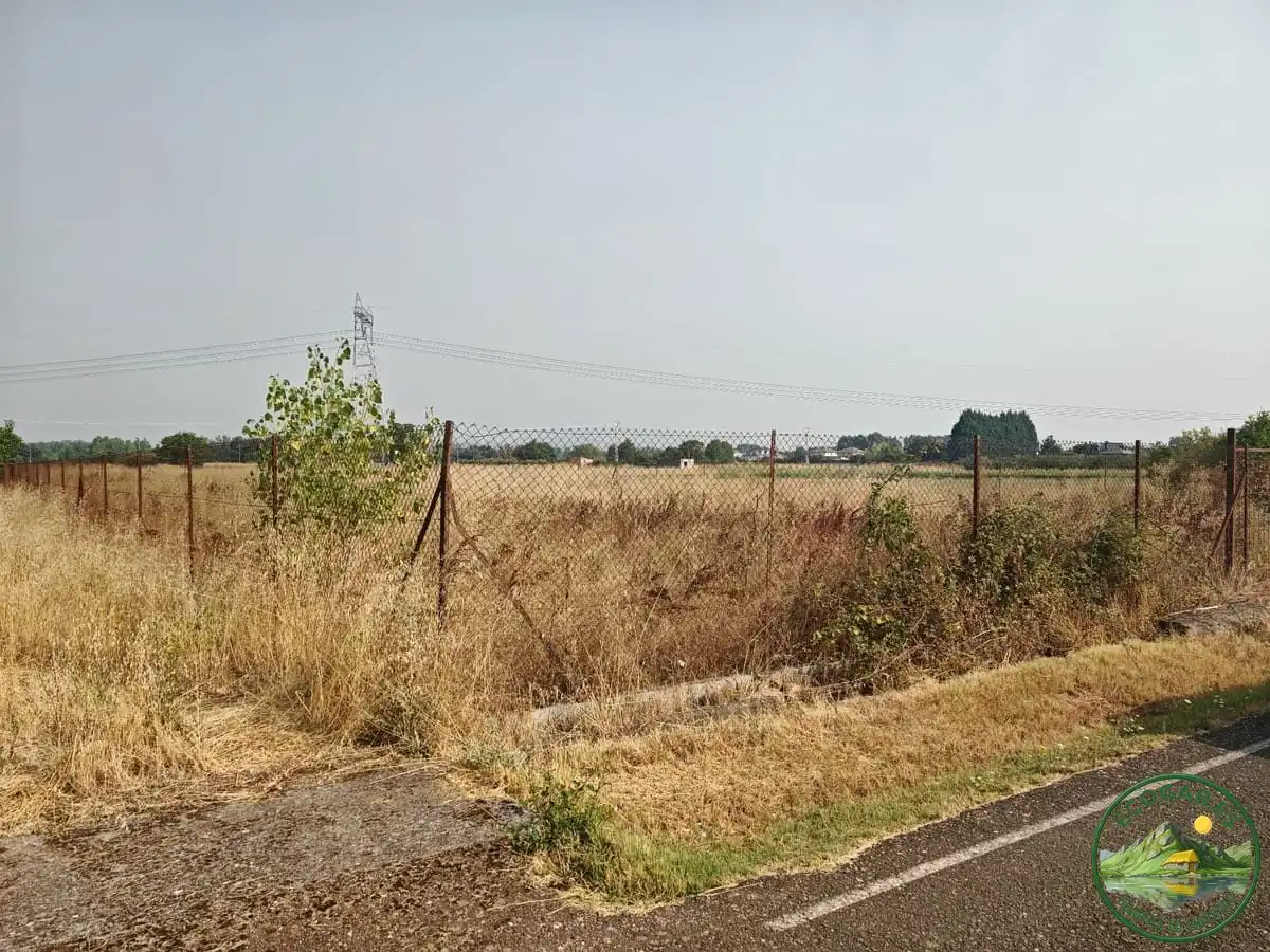 Terreno residencial en venta en Carracedelo, imagen 4