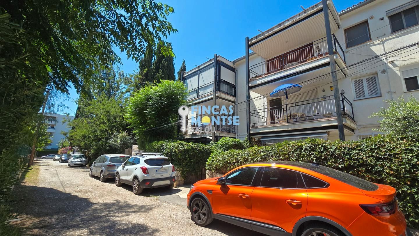 Exterior view of Flat for sale in Salou  with Terrace, Furnished and Oven