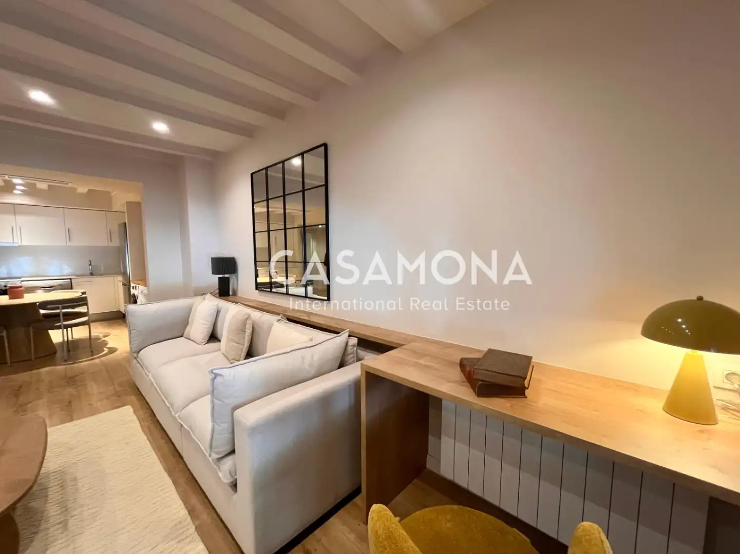 Sala d'estar de Apartament en venda en Barcelona amb Aire condicionat, Calefacció i Terrassa