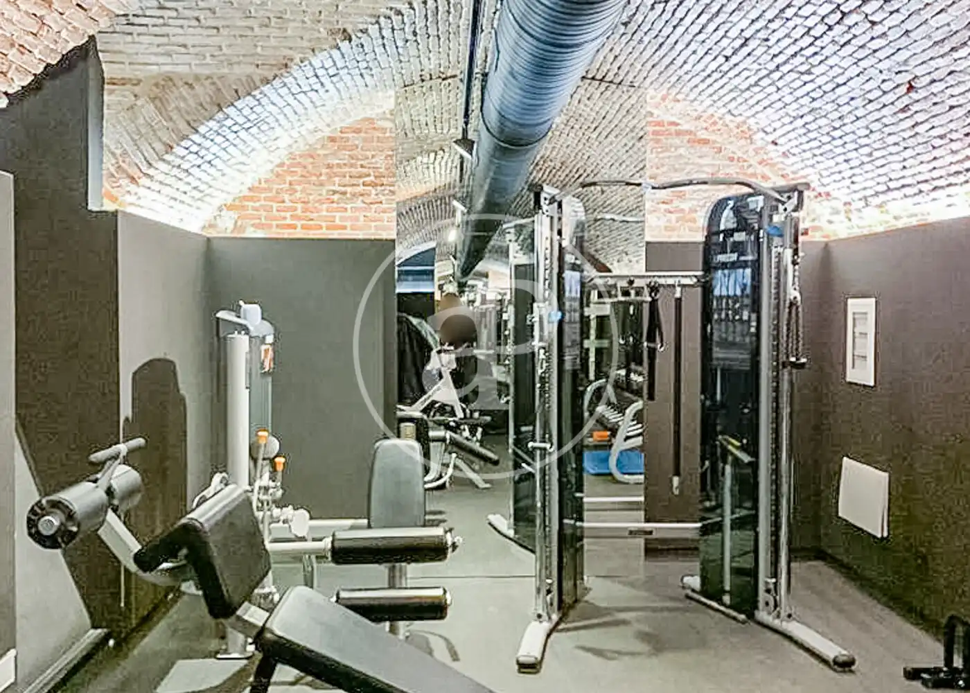 Wohnung zur Miete in Madrid mit Klimaanlage, Heizung und Privatgarten
