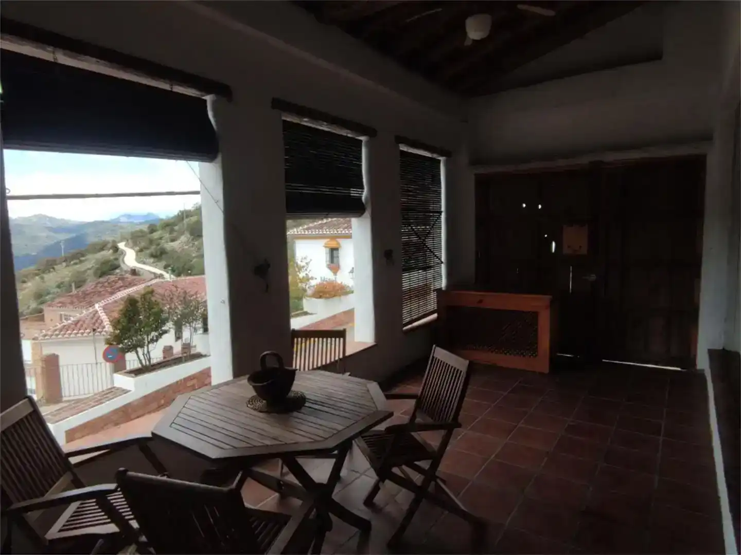 Terrassa de Casa adosada en venda en Alpandeire amb Aire condicionat, Jardí privat i Parquet