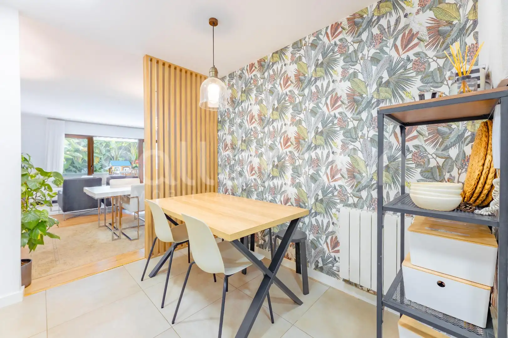 Comedor de Casa adosada en venta en Rocafort con Aire acondicionado, Calefacción y Jardín privado