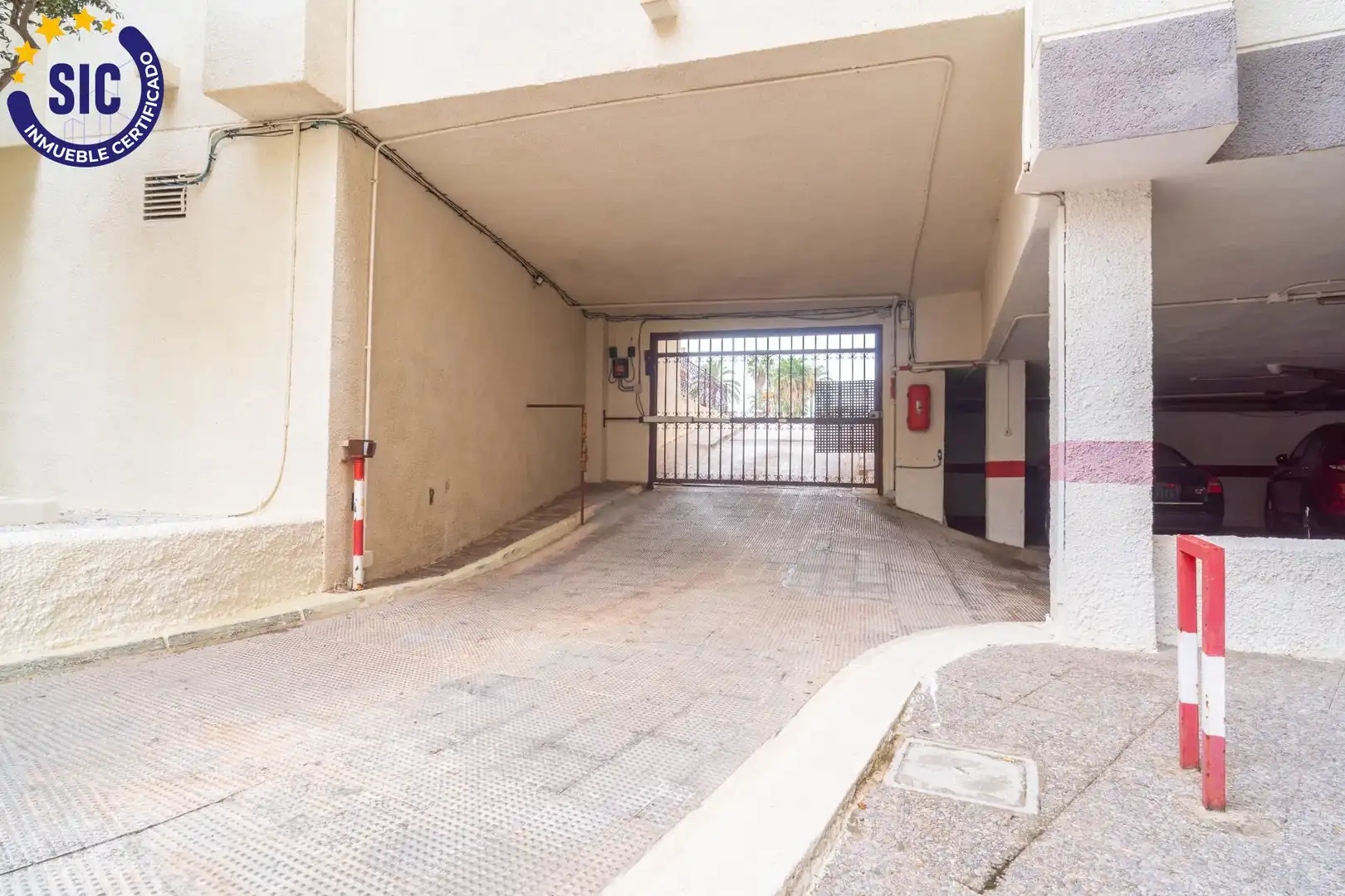 Aparcament de Apartament en venda en Oropesa del Mar / Orpesa amb Terrassa, Moblat i Piscina comunitària
