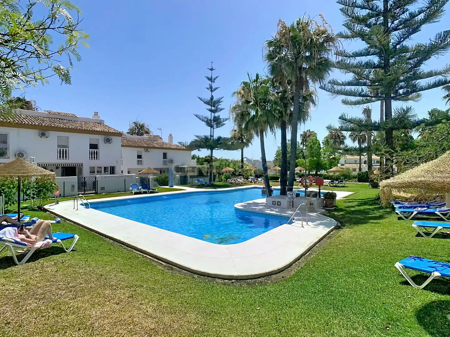 Jardí de Casa adosada en venda en Mijas amb Aire condicionat, Jardí privat i Piscina