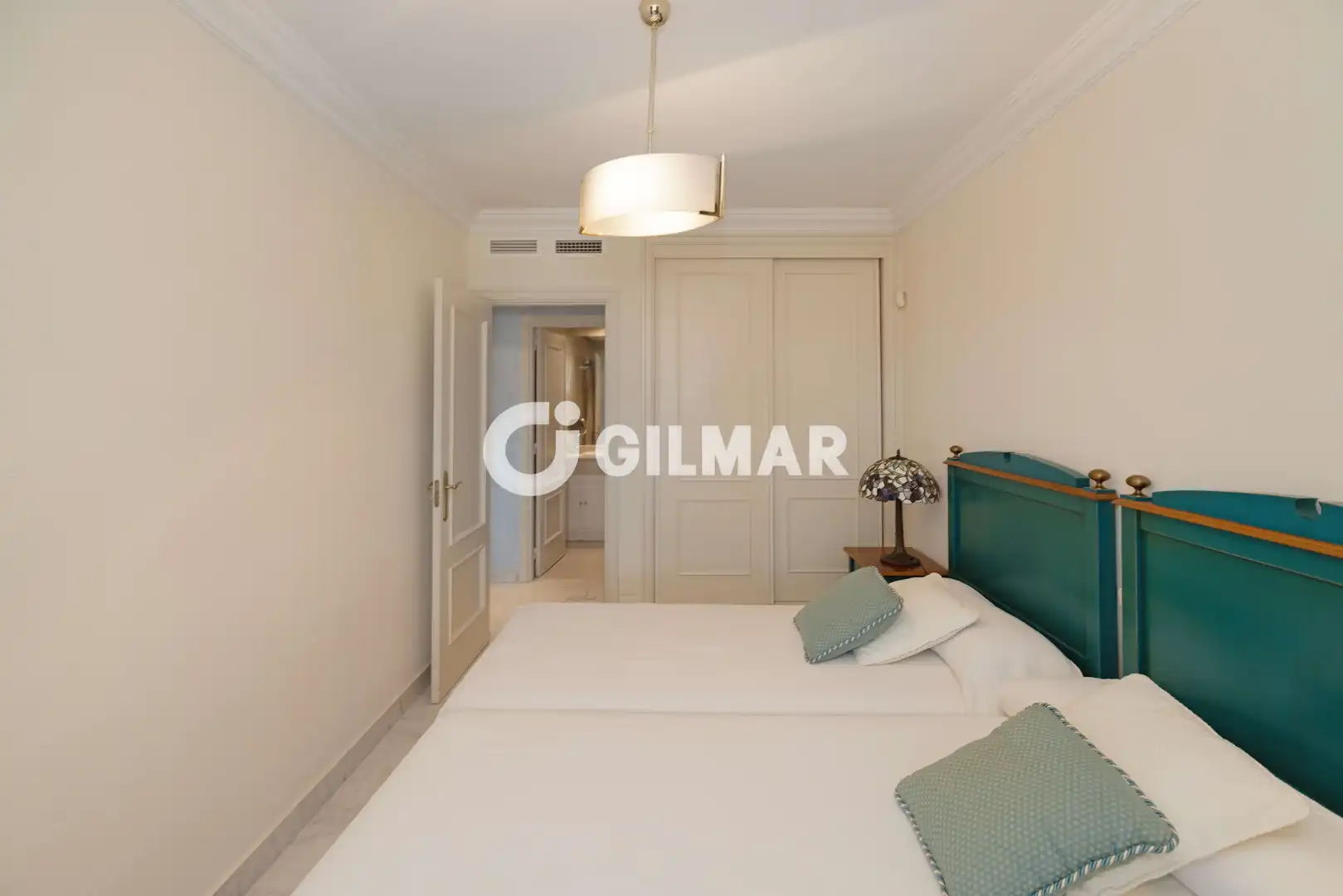 Bedroom of Apartments for sale in Marbella  with Heating, Swimming Pool and Balcony
