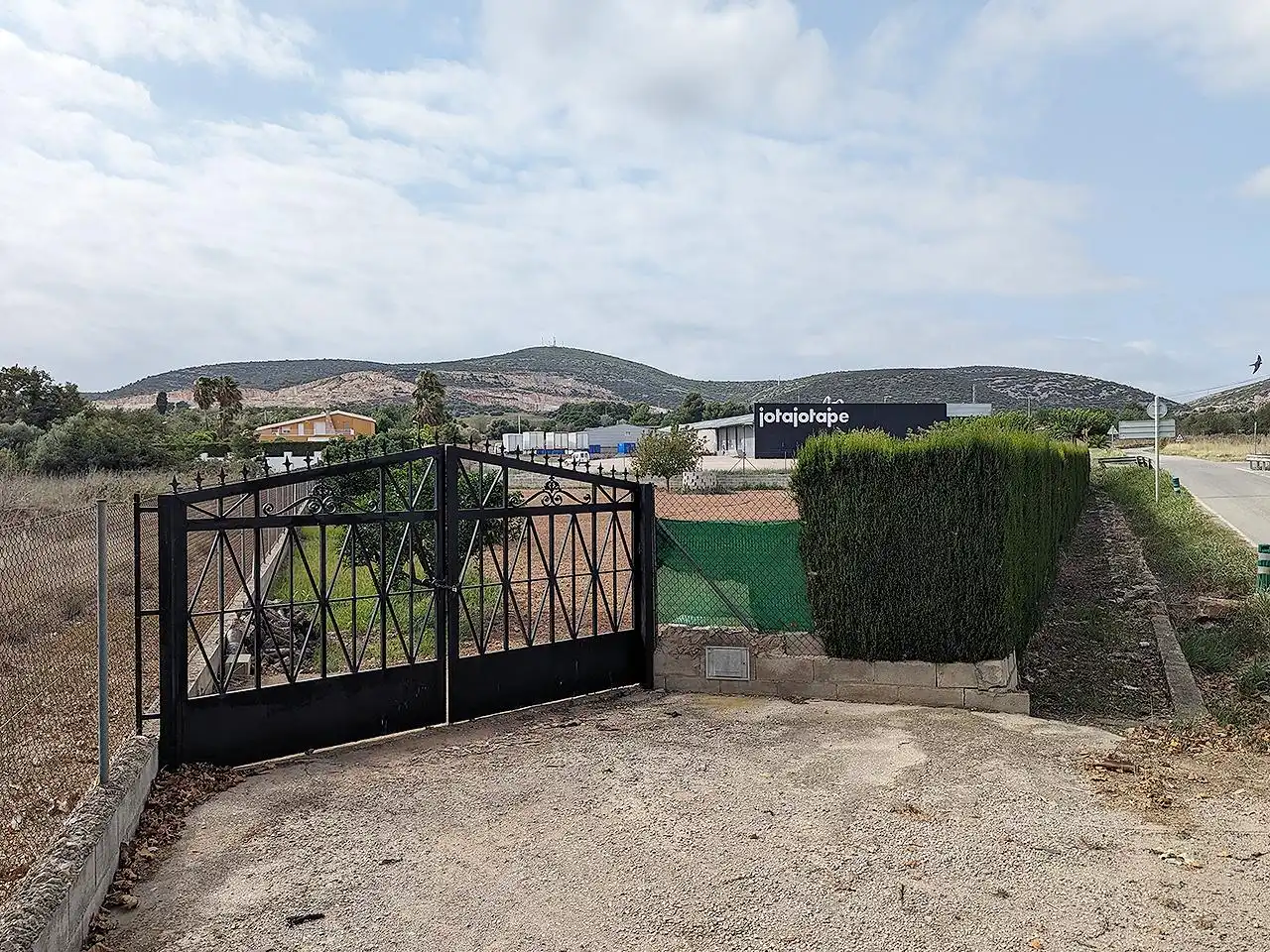 Terrenys i solars en venda a Cami la Roja