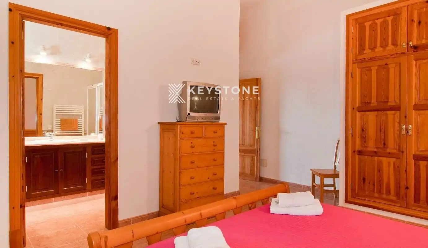 Chalet con piscina en venta en Zona Rústica - Interior, imagen 9