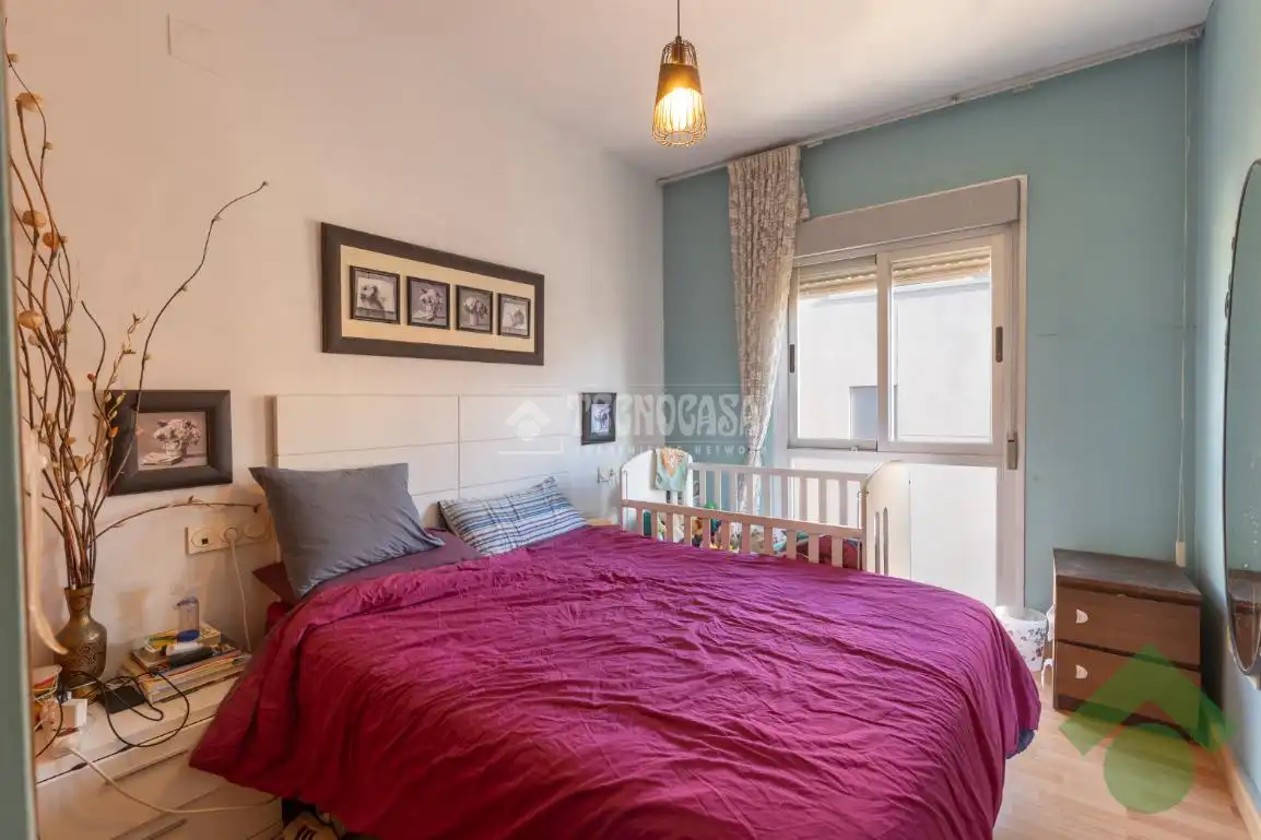 Habitación de Piso en venta en Granada con Aire acondicionado, Parquet y Terraza