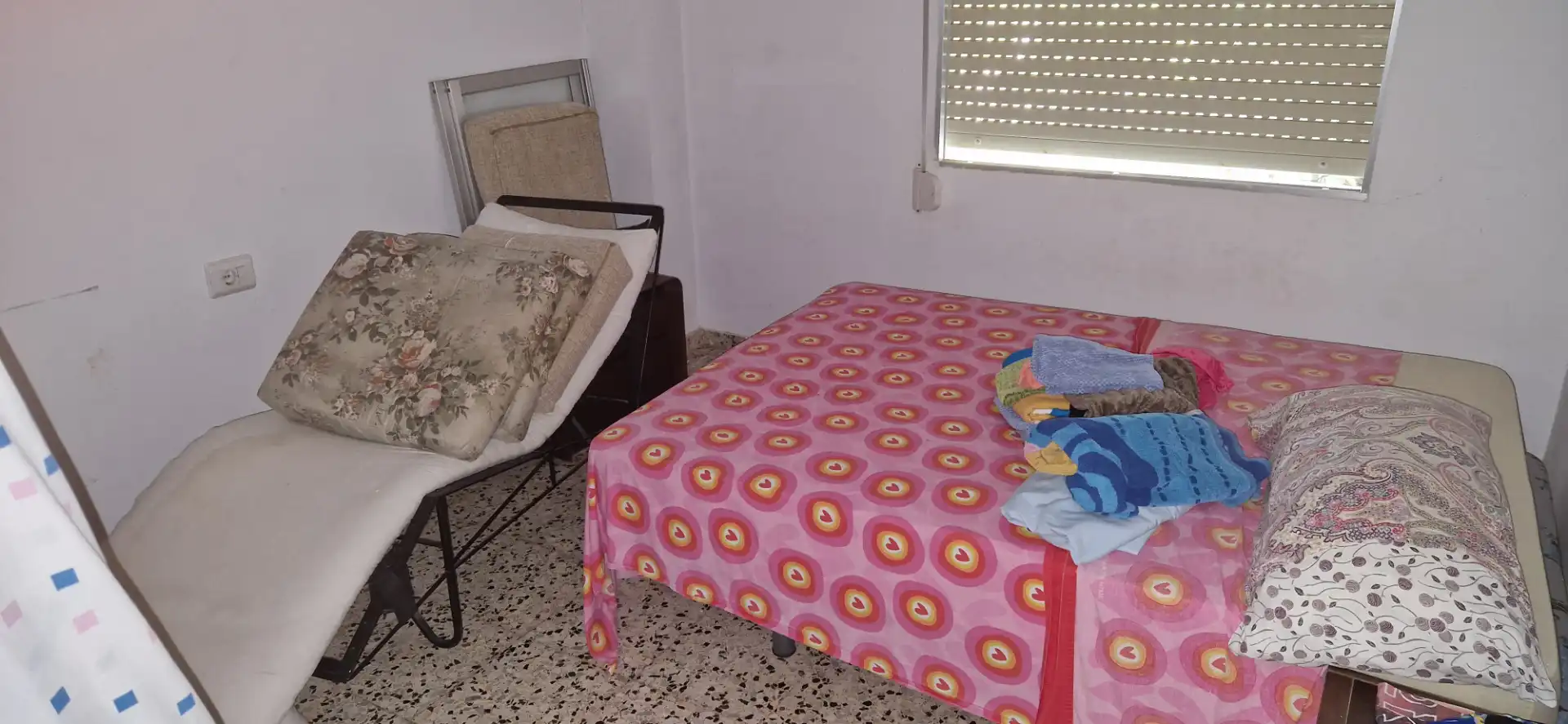 Dormitori de Casa o xalet en venda en Picassent amb Jardí privat, Terrassa i Piscina