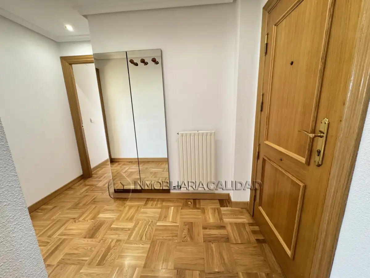 Habitación de Piso de alquiler en Burgos con Calefacción, Terraza y Amueblado