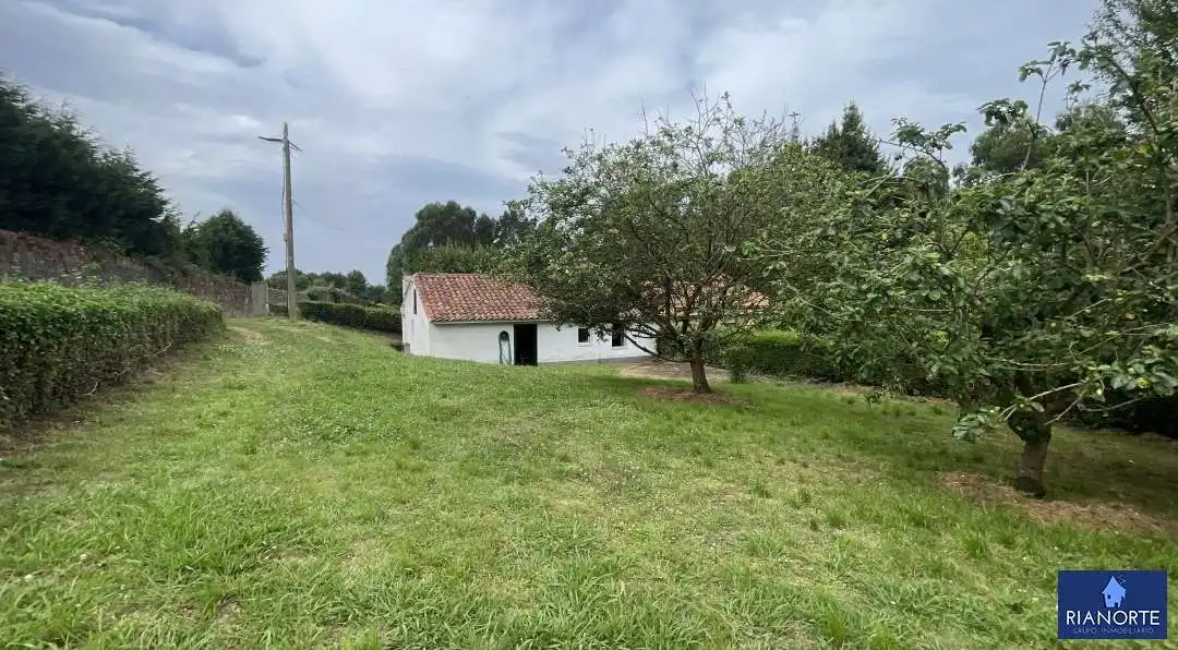 Casa adosada en venta en Calle Cruz, Luanco - Aramar - Antromero